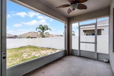 House in Winter Haven, Florida 3 bedrooms, 157 sq.m. № 1759275 - photo 19