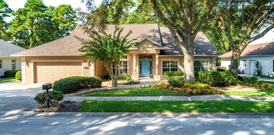 Villa ou maison à Mount Dora, Floride 3 chambres, 233.09 m2 № 2310629