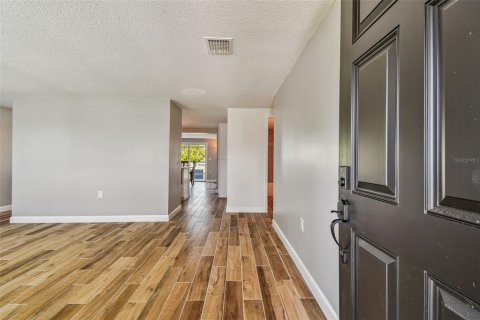 House in Hudson, Florida 3 bedrooms, 135.82 sq.m. № 1878086 - photo 5