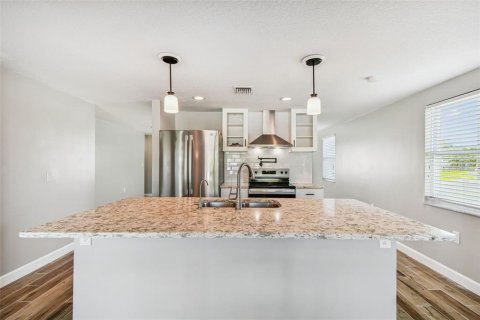 House in Hudson, Florida 3 bedrooms, 135.82 sq.m. № 1878086 - photo 16
