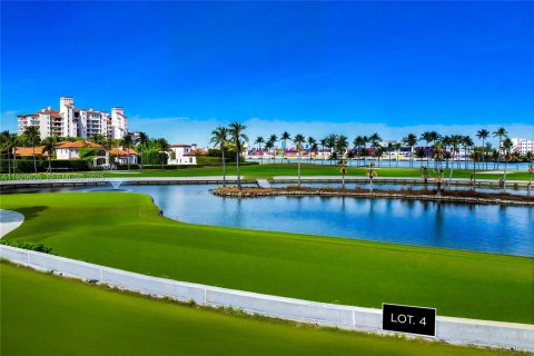 Casa en venta en Miami Beach, Florida, 8 dormitorios, 1061.69 m2 № 2249110 - foto 4