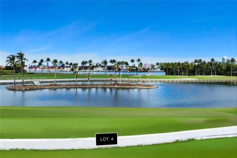 Casa en venta en Miami Beach, Florida, 8 dormitorios, 1061.69 m2 № 2249110 - foto 5