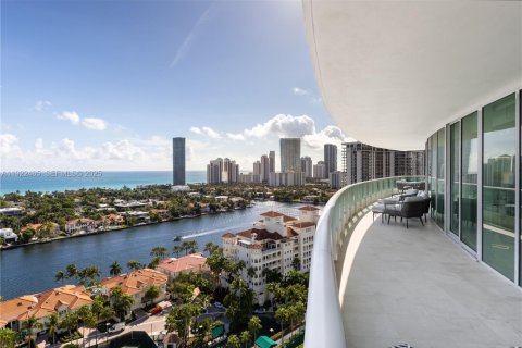 Condo in Aventura, Florida, 3 bedrooms № 1986683 - photo 7