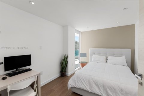 Condo in Aventura, Florida, 3 bedrooms № 1986683 - photo 24