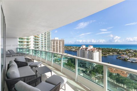 Condo in Aventura, Florida, 3 bedrooms № 1986683 - photo 16