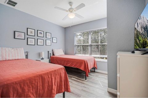 Condo in Kissimmee, Florida, 4 bedrooms  № 2379138 - photo 25