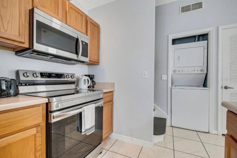Condo in Kissimmee, Florida, 4 bedrooms  № 2379138 - photo 5