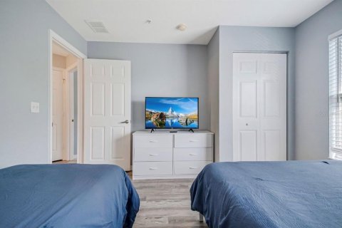 Condo in Kissimmee, Florida, 4 bedrooms  № 2379138 - photo 24