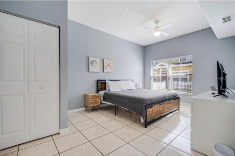 Condo in Kissimmee, Florida, 4 bedrooms  № 2379138 - photo 15