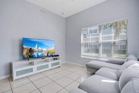 Condo in Kissimmee, Florida, 4 bedrooms  № 2379138 - photo 11