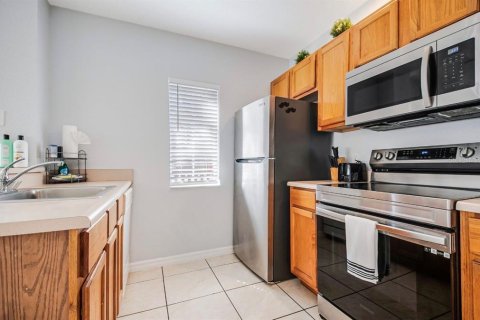 Condo in Kissimmee, Florida, 4 bedrooms  № 2379138 - photo 4