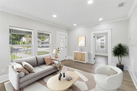 House in Orlando, Florida 4 bedrooms, 137.77 sq.m. № 2227052 - photo 9