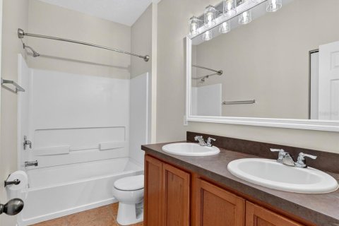 Villa ou maison à vendre à New Smyrna Beach, Floride: 3 chambres, 134.15 m2 № 1906389 - photo 11