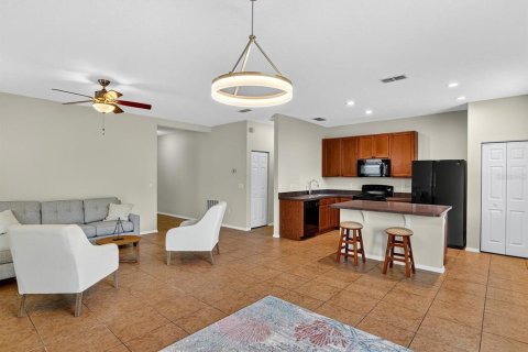 Villa ou maison à vendre à New Smyrna Beach, Floride: 3 chambres, 134.15 m2 № 1906389 - photo 6