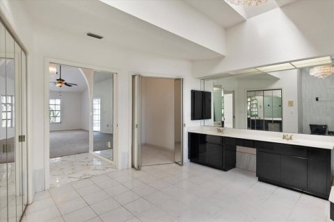 House in Punta Gorda, Florida 3 bedrooms, 273.41 sq.m. № 1900749 - photo 26