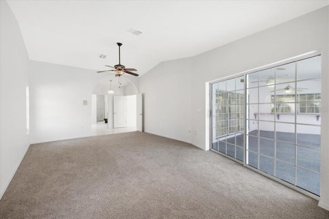 House in Punta Gorda, Florida 3 bedrooms, 273.41 sq.m. № 1900749 - photo 22