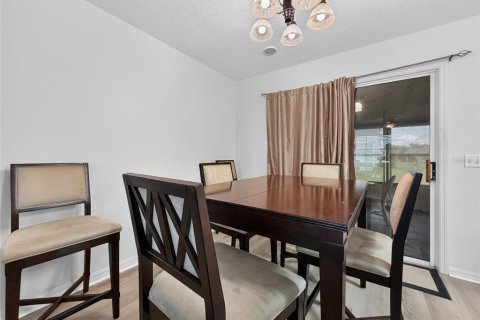 Casa en alquiler en Lady Lake, Florida, 2 dormitorios, 96.62 m2 № 2199959 - foto 10