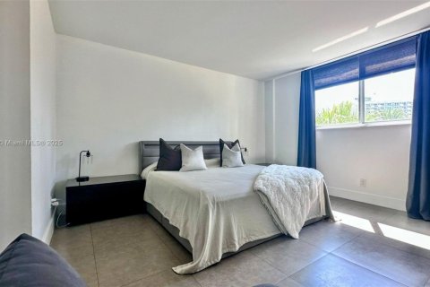 Copropriété à vendre à Sunny Isles Beach, Floride: 1 chambre, 93.37 m2 № 1957687 - photo 10