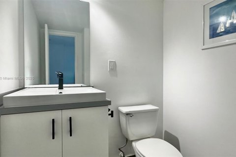 Copropriété à vendre à Sunny Isles Beach, Floride: 1 chambre, 93.37 m2 № 1957687 - photo 12