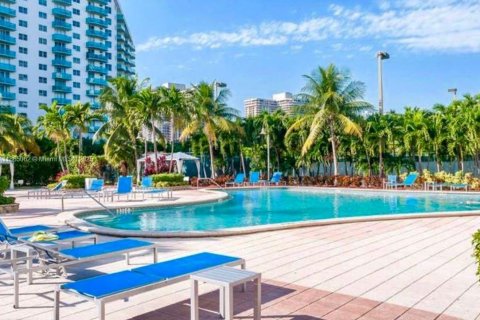 Copropriété à vendre à Sunny Isles Beach, Floride: 1 chambre, 93.37 m2 № 1957687 - photo 19