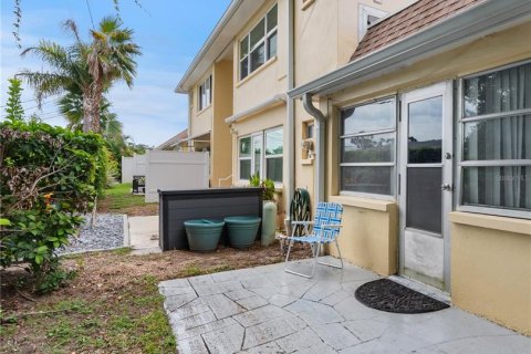 Condominio en venta en Belleair Bluffs, Florida, 2 dormitorios, 109.62 m2 № 1912158 - foto 16