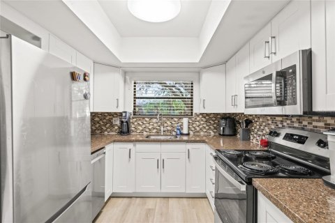 Casa en alquiler en Seminole, Florida, 2 dormitorios, 94.76 m2 № 1914018 - foto 17