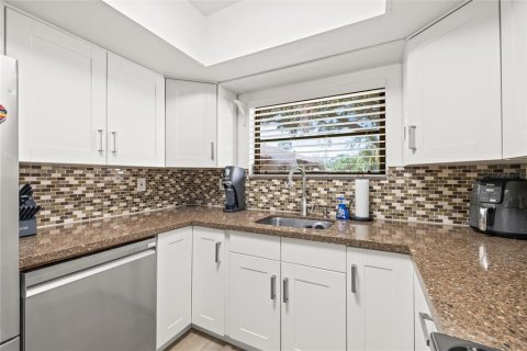 Casa en alquiler en Seminole, Florida, 2 dormitorios, 94.76 m2 № 1914018 - foto 18