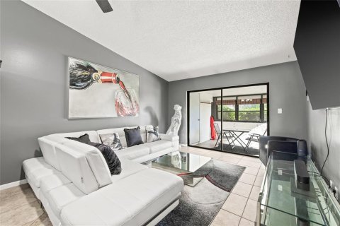 Casa en alquiler en Seminole, Florida, 2 dormitorios, 94.76 m2 № 1914018 - foto 13