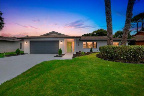 Casa en venta en Saint Petersburg, Florida, 3 dormitorios, 176.98 m2 № 1909984 - foto 3