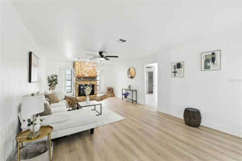 Casa en venta en Saint Petersburg, Florida, 3 dormitorios, 176.98 m2 № 1909984 - foto 22