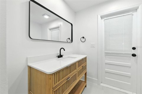 Casa en venta en Saint Petersburg, Florida, 3 dormitorios, 176.98 m2 № 1909984 - foto 27