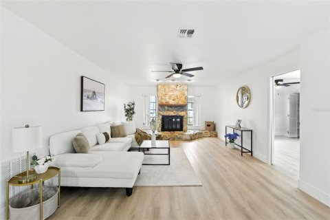 Casa en venta en Saint Petersburg, Florida, 3 dormitorios, 176.98 m2 № 1909984 - foto 21