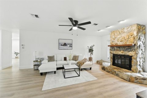 Casa en venta en Saint Petersburg, Florida, 3 dormitorios, 176.98 m2 № 1909984 - foto 20