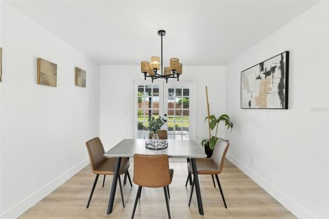 Casa en venta en Saint Petersburg, Florida, 3 dormitorios, 176.98 m2 № 1909984 - foto 9