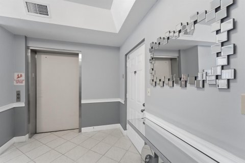 Condominio en venta en Pompano Beach, Florida, 2 dormitorios, 222.97 m2 № 2261799 - foto 6