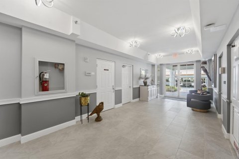 Condominio en venta en Pompano Beach, Florida, 2 dormitorios, 222.97 m2 № 2261799 - foto 3