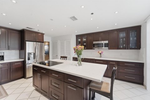 Condominio en venta en Pompano Beach, Florida, 2 dormitorios, 222.97 m2 № 2261799 - foto 13