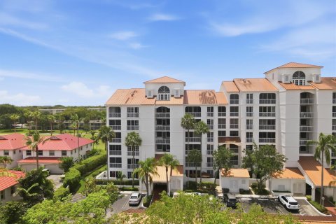 Condominio en Pompano Beach, Florida, 2 dormitorios  № 2261799