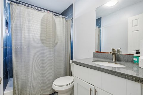 Villa ou maison à vendre à Sunrise, Floride: 3 chambres, 126.35 m2 № 1956313 - photo 22