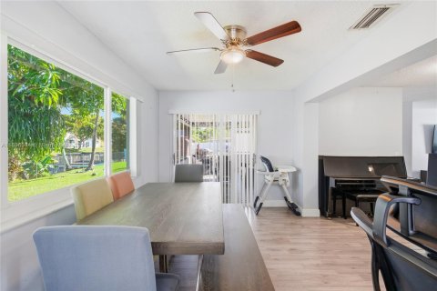 Villa ou maison à vendre à Sunrise, Floride: 3 chambres, 126.35 m2 № 1956313 - photo 16