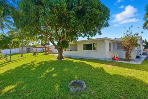 Villa ou maison à vendre à Sunrise, Floride: 3 chambres, 126.35 m2 № 1956313 - photo 7
