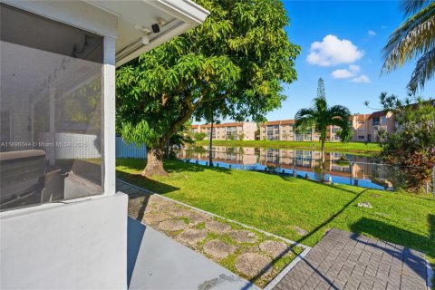 Villa ou maison à vendre à Sunrise, Floride: 3 chambres, 126.35 m2 № 1956313 - photo 5