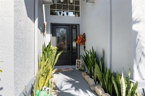 House in Orlando, Florida 4 bedrooms, 247.12 sq.m. № 2150734 - photo 4
