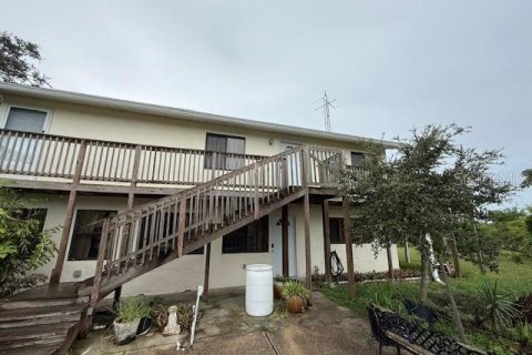 House in Englewood, Florida 3 bedrooms, 162.02 sq.m. № 1909447 - photo 1