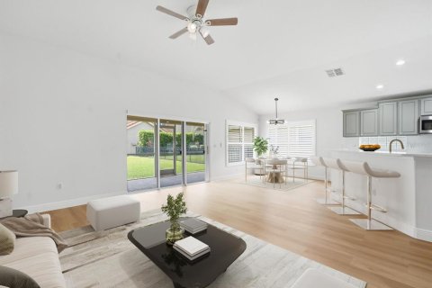 House in Lutz, Florida 3 bedrooms, 178.09 sq.m. № 2220382 - photo 20