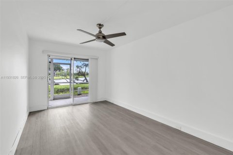 Copropriété à vendre à Boca Raton, Floride: 2 chambres, 79.99 m2 № 1991490 - photo 27