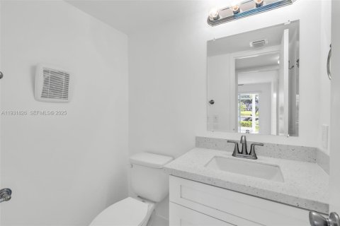 Copropriété à vendre à Boca Raton, Floride: 2 chambres, 79.99 m2 № 1991490 - photo 29