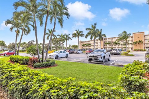 Copropriété à vendre à Boca Raton, Floride: 2 chambres, 79.99 m2 № 1991490 - photo 12