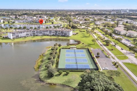 Copropriété à vendre à Boca Raton, Floride: 2 chambres, 79.99 m2 № 1991490 - photo 5