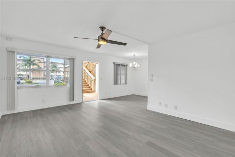 Copropriété à vendre à Boca Raton, Floride: 2 chambres, 79.99 m2 № 1991490 - photo 22